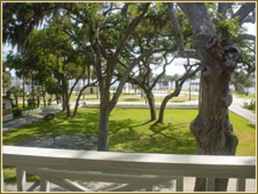 The River Lily Daytona Beach Extérieur photo